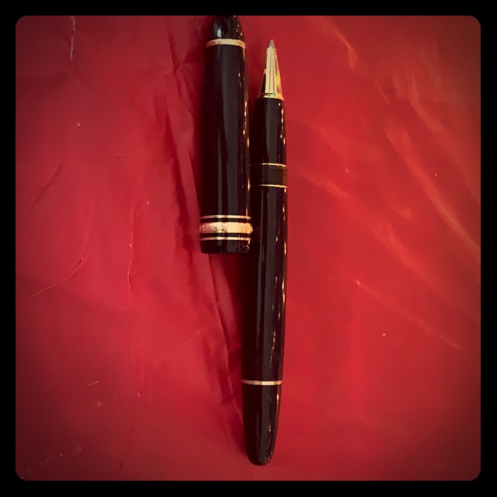 Beautiful Montblanc Meisterstuck Ballpoint